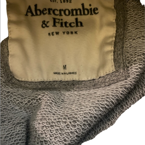 Abercrombie and Fitch Sweater - Picture 2 of 2